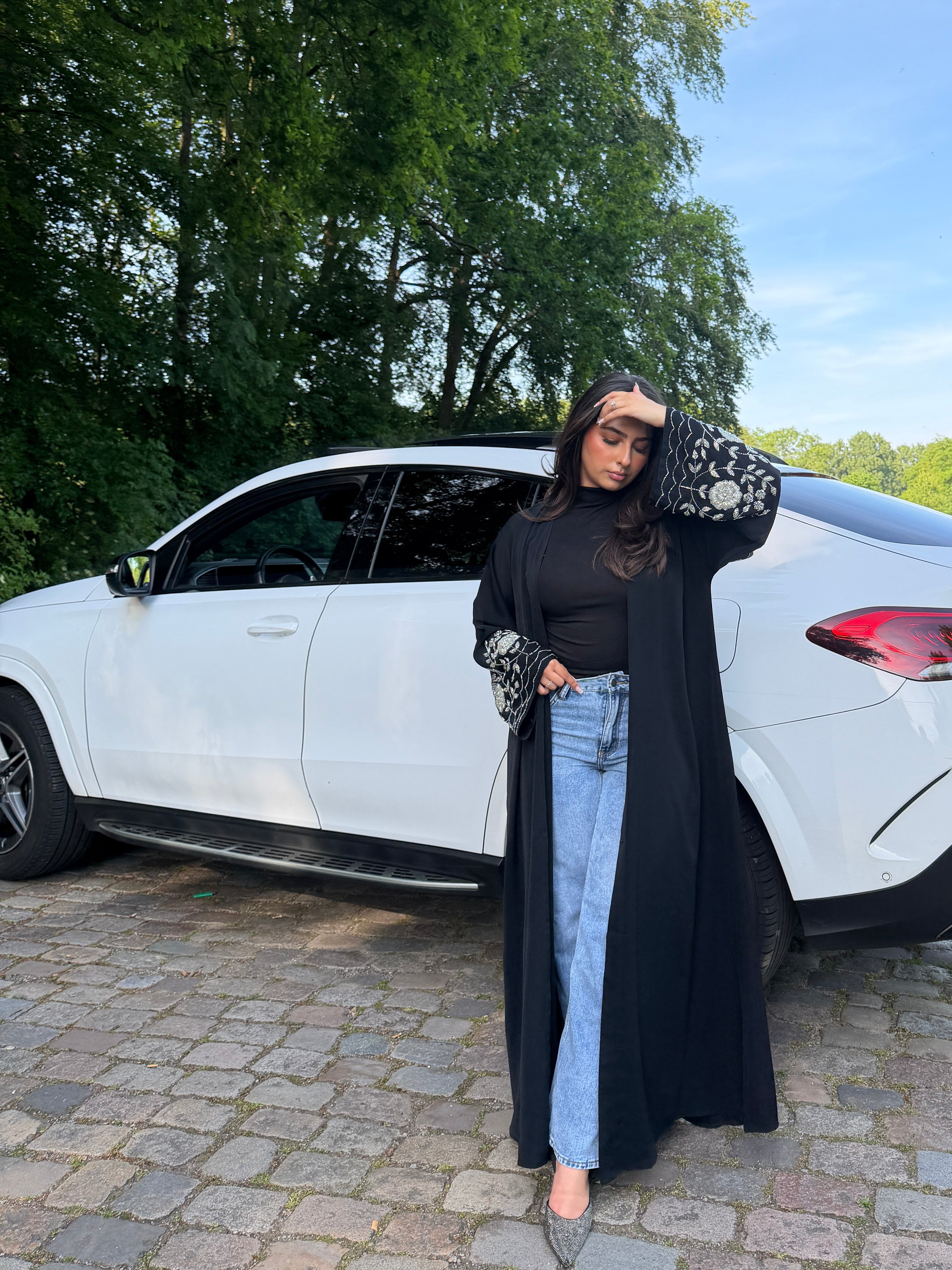 Signature abaya