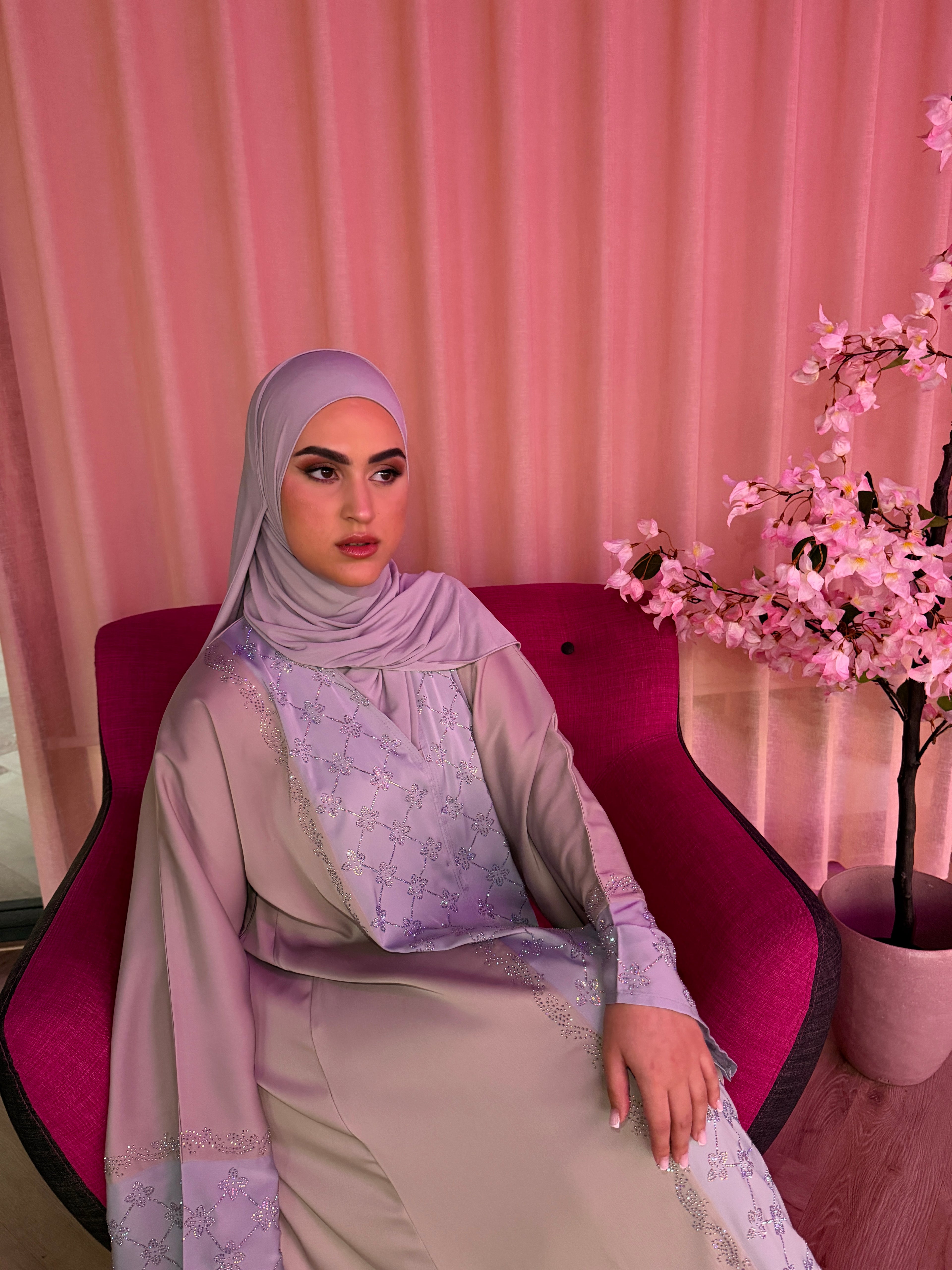 Satin abaya