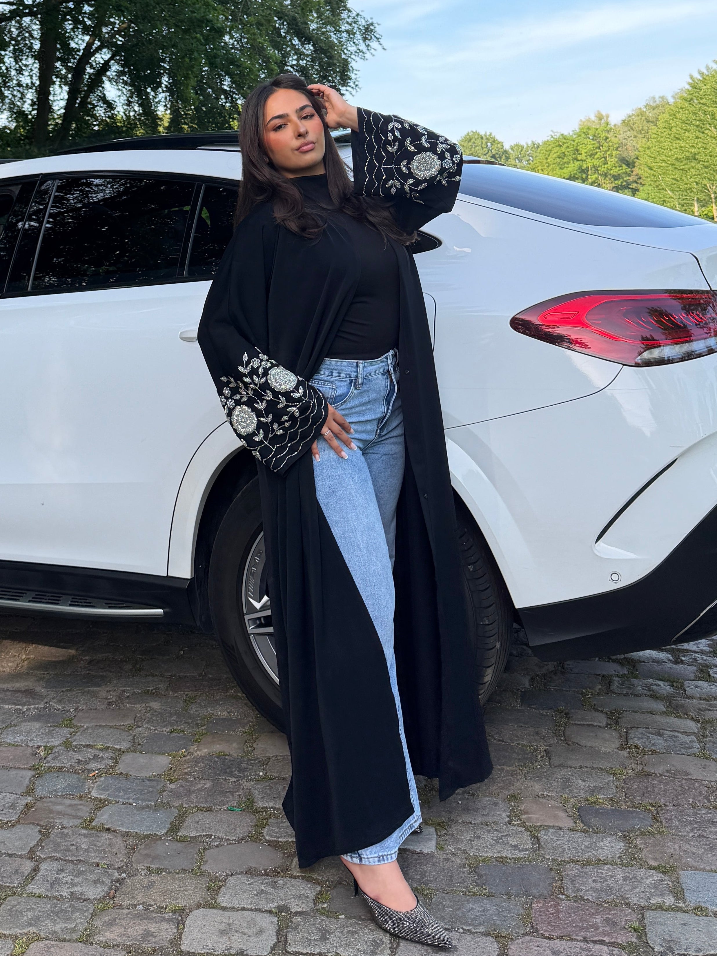 Signature abaya
