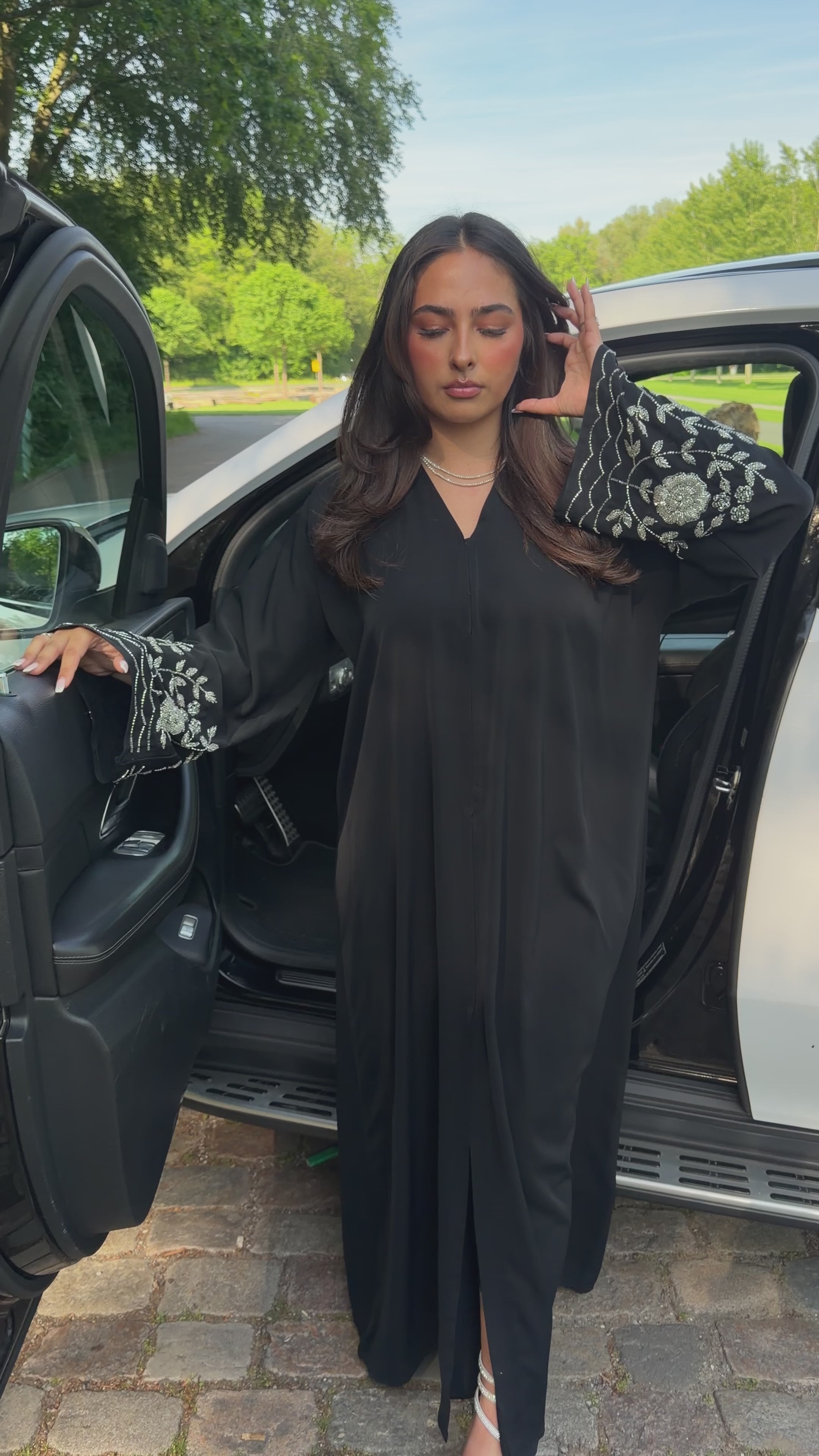 Signature abaya